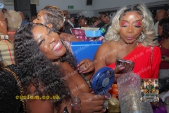 P1105996