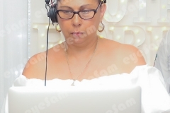 049A2687