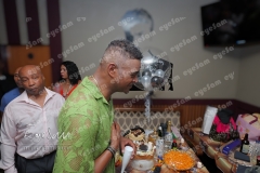 P1267858
